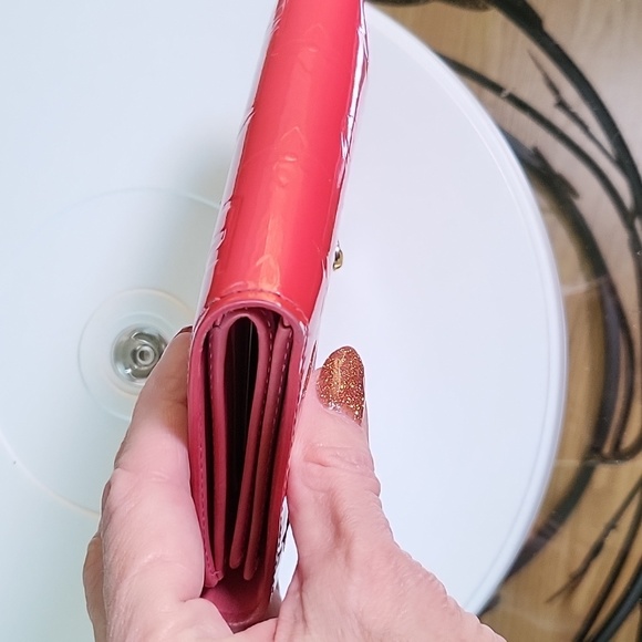 Louis Vuitton Vernis Trifold Short Wallet - Picture 7 of 13